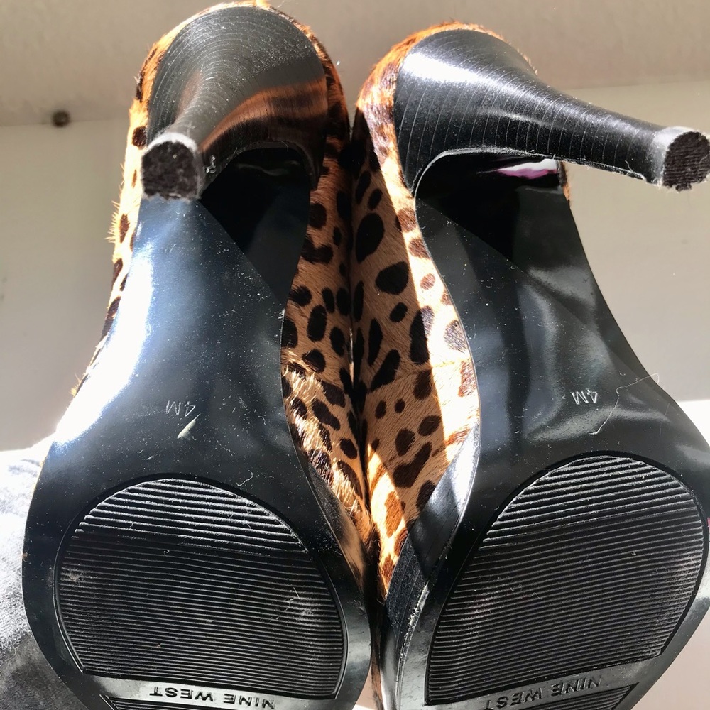 Pumps - Picture 5 of 7